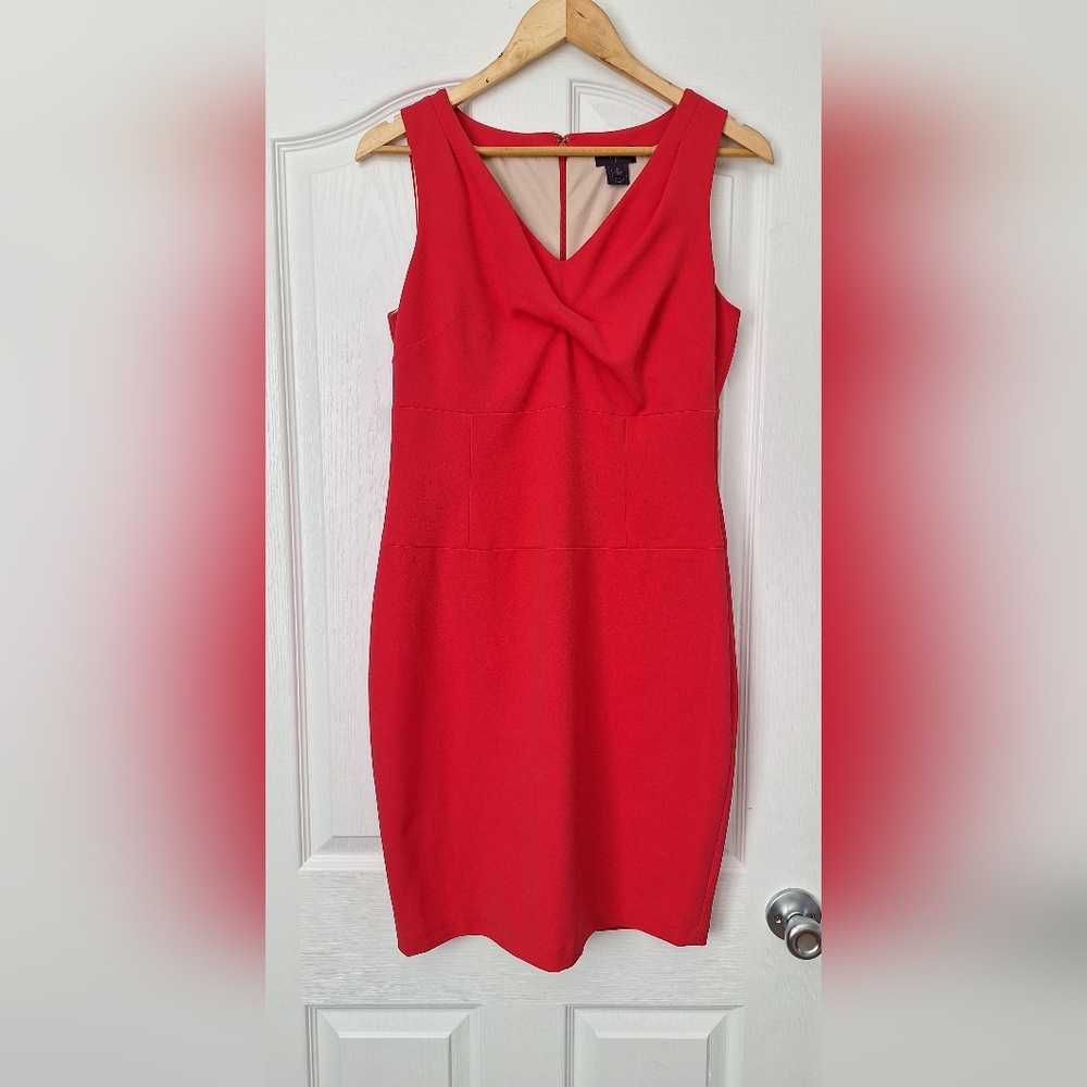NYDJ red sleeveless twist-front sheath dress